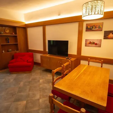 公寓 Ampio Trilocale In La Madonnina In *