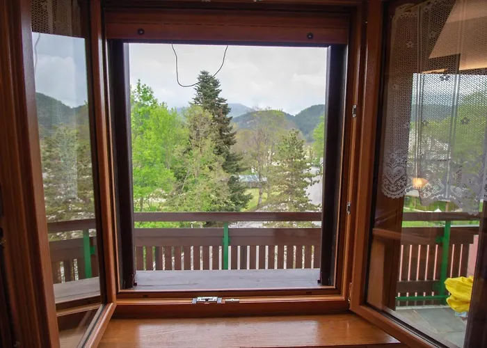 Ampio Trilocale In La Madonnina In