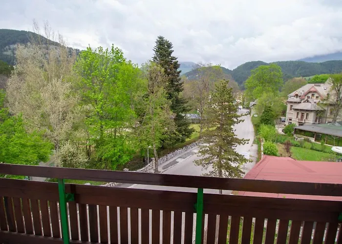 Ampio Trilocale In La Madonnina In *